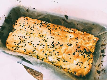 焼きたてのさつまいもパウンドケーキ１１ パウンドケーキ,焼きたて,手作りの写真素材