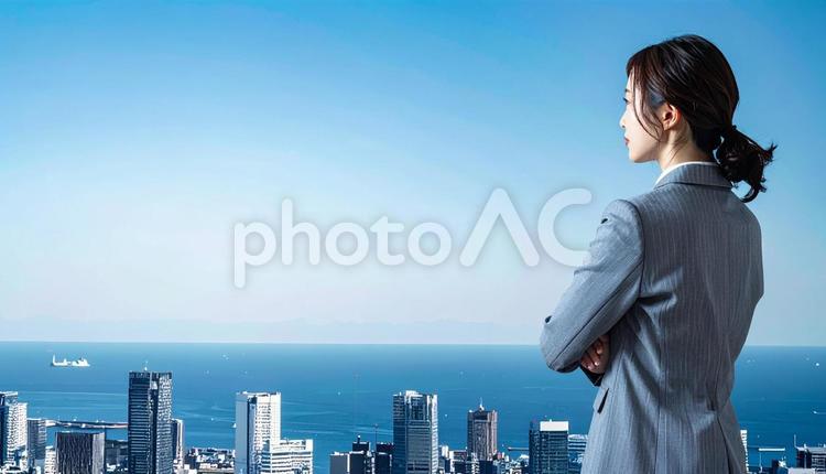 未来を見つめ希望を抱くビジネスマン後ろ姿 ビジネスマン,後ろ姿,希望の写真素材