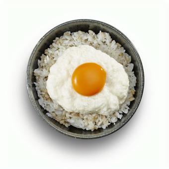 麦とろ丼 麦とろ丼 麦とろ丼,麦とろごはん,目玉焼きの写真素材
