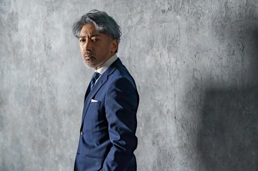 ミドル世代の男性 ビジネスマン,スーツ,中年男性の写真素材