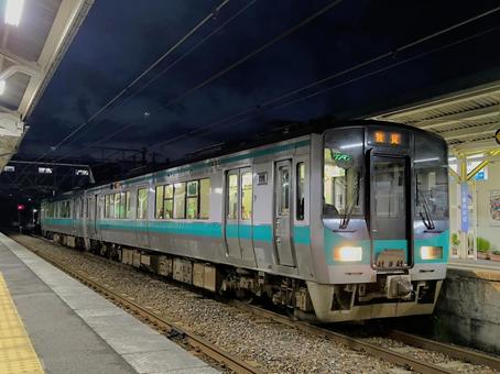 JR小浜線、125系、クモハ125‐7 JR小浜線、125系、クモハ125‐7 jr,jr西日本,小浜線の写真素材