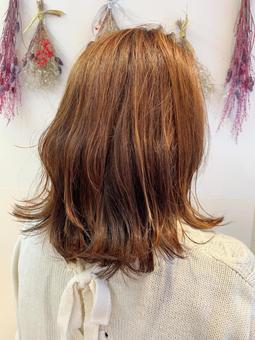 スタイリング後 スタイリング後 ヘアスタイル,髪型,ミディアムヘアの写真素材