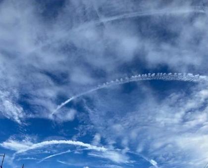飛行機雲 空,自然,風景の写真素材