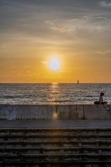 佐渡島の夕陽 佐渡島,夕陽,海の写真素材