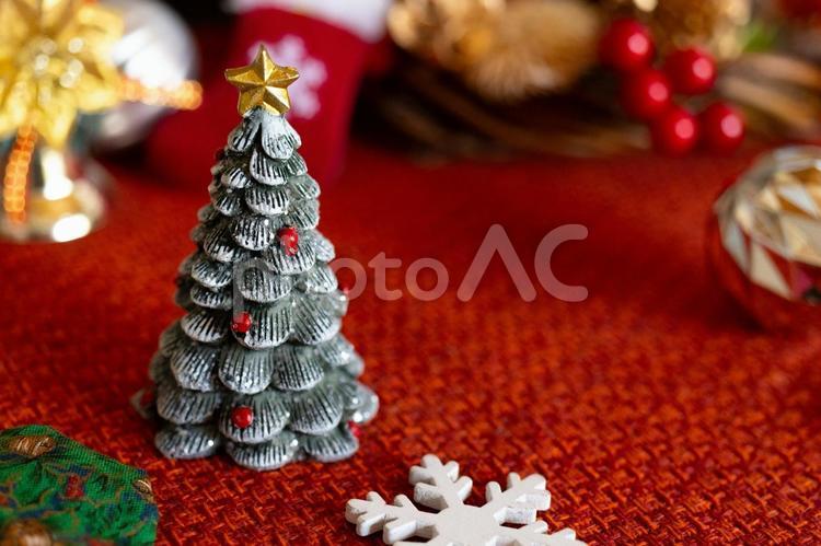 クリスマスのイメージ クリスマス,ゴールド,赤の写真素材