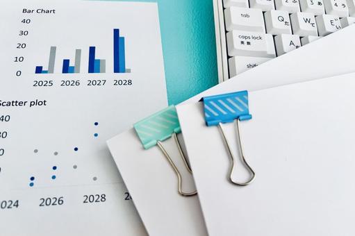 ビジネスイメージと仕事の資料 ビジネス,資料,グラフの写真素材