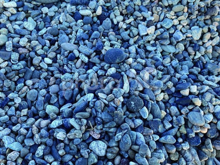 波に洗われる海岸の石たち 海岸,石,波の写真素材