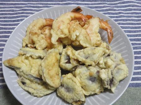 天ぷら 天婦羅,海老天,茄子の写真素材