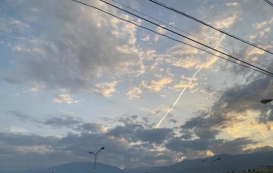 空 空 飛行機雲,風景,景色の写真素材