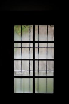 古い窓 古い窓 古い窓,窓,ガラスの写真素材