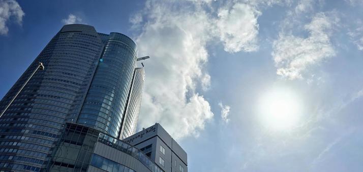 六本木 森ビル 空と太陽の写真