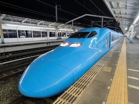 山陽新幹線、700系、ワンピース新幹線 山陽新幹線、700系、ワンピース新幹線 jr,jr西日本,山陽の写真素材