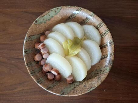 大根とウインナーの煮物_2 冬,旬,大根の写真素材