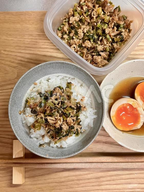 大根葉とツナのふりかけご飯 食事,ご飯,夜ごはんの写真素材
