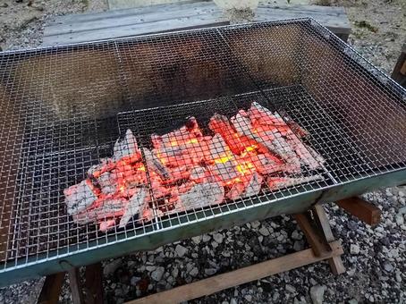 バーベキューの準備 バーベキューの準備の写真