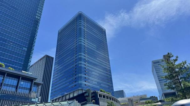 うめきた公園から見上げたビル うめきた公園から見上げたビル 大阪,梅田,駅前の写真素材