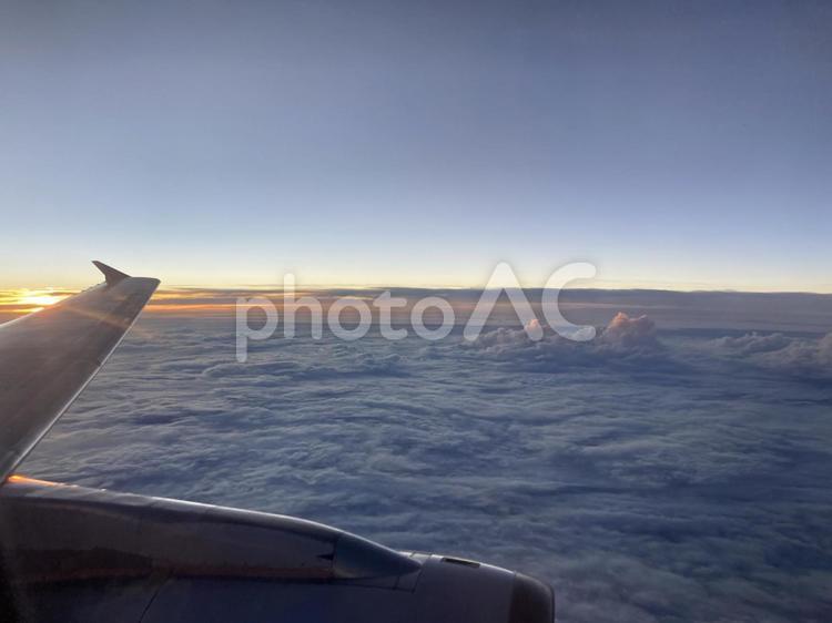 飛行機の窓からの景色 旅,飛行機,交通機関の写真素材