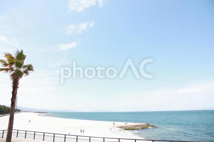 青い空と青い海白い雲。夏。 青,海,空の写真素材