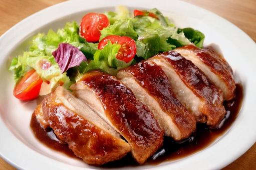 チキンソテー(BBQソース) チキンソテー(BBQソース)の写真