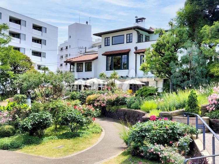港の見える丘公園から見る山手111番館 山手111番館,旧ラフィン邸,横浜山手西洋館の写真素材