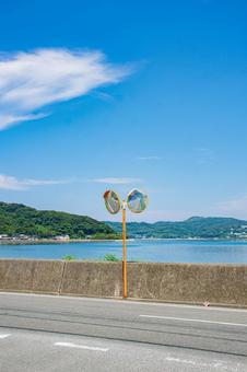 夏の海岸通りから眺める風景 夏の海岸通りから眺める風景 夏,海,リゾートの写真素材