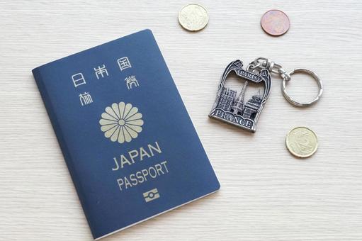 旅行のイメージ パリ パスポート 旅行のイメージ パリ パスポート パスポート,旅行,ユーロの写真素材