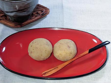 栗の和菓子 和菓子,栗餅,栗きんとんの写真素材