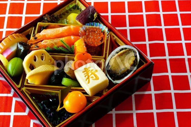 1人用おせち料理（左） 1人用おせち,一段重,おせち料理の写真素材
