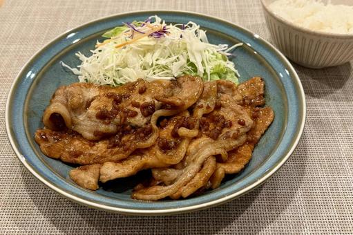 豚の生姜焼きの写真