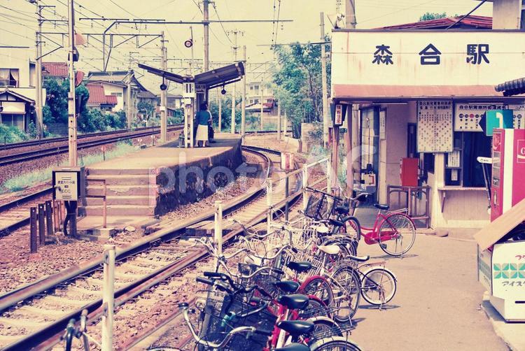 福島交通飯坂線　森合駅 森合駅,飯坂線,線路の写真素材