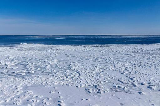 流氷に覆われるオホーツク海 流氷に覆われるオホーツク海 流氷,流氷原,氷に覆われたの写真素材