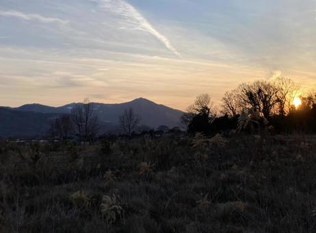 夕日 夕日 夕日,山,田舎の写真素材