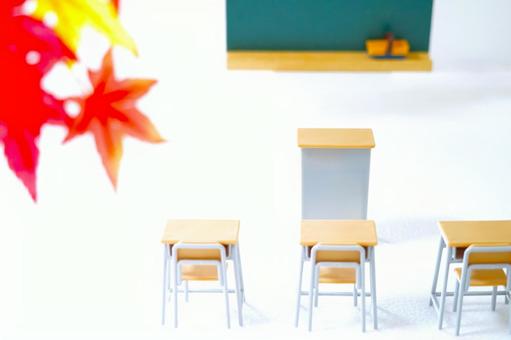 秋の教室(俯瞰) 秋の教室(俯瞰) 教室,学校,机の写真素材