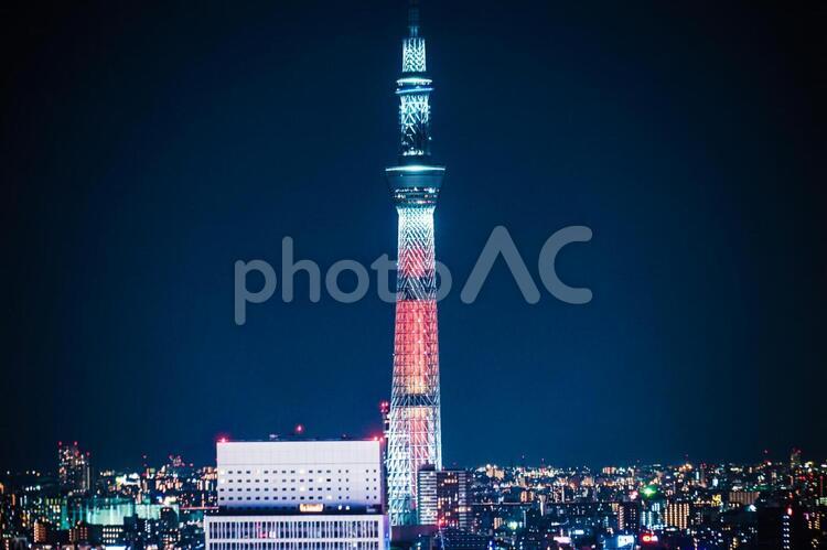 文京シビックセンターから見えるスカイツリー２３ skytree,tokyoskytree,オフィスビルの写真素材