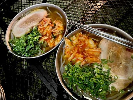 キャンプ飯ラーメン キャンプ飯ラーメン キャンプ飯,冷麺,ラーメンの写真素材