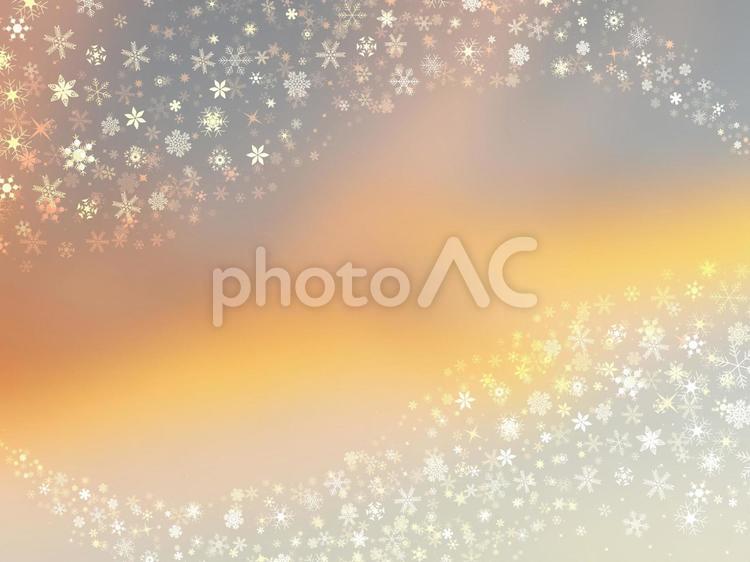 夕焼けのぼかした空と粉雪の氷の結晶 クリスマス,夕焼け,結晶の写真素材