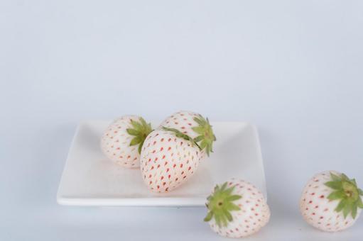 Photo, strawberry, white, pearl white, 