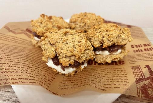 Bean jam sandwich oatmeal cookies, JPG Bean jam sandwich oatmeal cookies, JPG