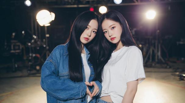 K-POPアイドルのステージ裏 K-POPアイドルのステージ裏の写真