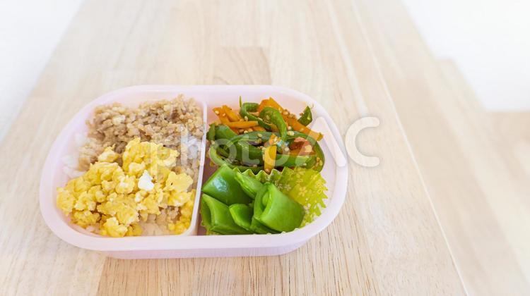 手作りのお弁当の写真 お弁当,弁当,手作りの写真素材