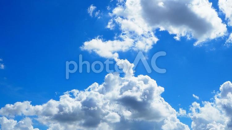 夏の空・夏空と雲（茨城県常総市の空） 夏空,青空,夏の写真素材