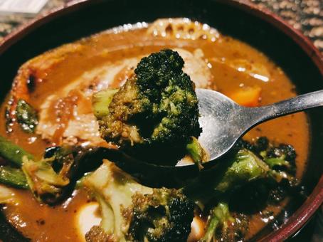 スープカレーのブロッコリー スープカレーのブロッコリーの写真