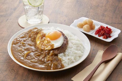 カレーライス(ハンバーグ、目玉焼き) カレーライス(ハンバーグ、目玉焼き) カレーライス,ハンバーグカレー,ライスの写真素材