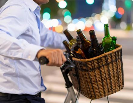 自転車 飲酒運転のイメージ 自転車 飲酒運転のイメージの写真