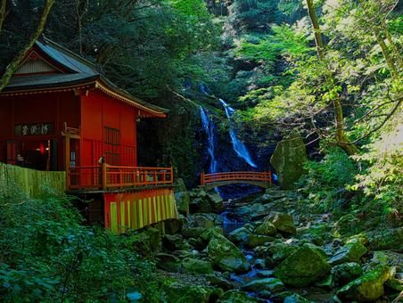 行者の滝と橋 橋,滝,森の写真素材