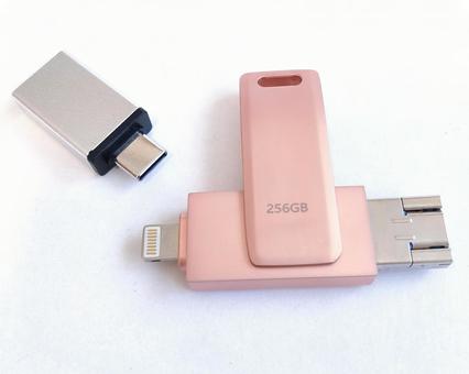 USBメモリ256GB ピンク1 USBメモリ256GB ピンク1 usbメモリ,フラッシュドライブ,256gbの写真素材
