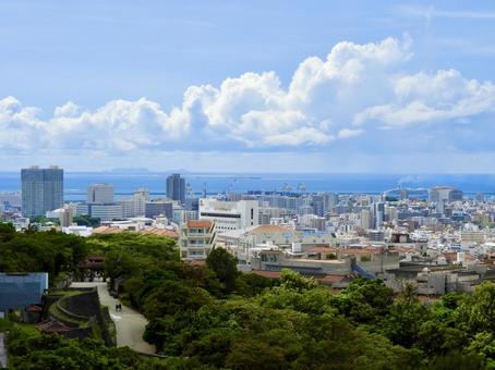 首里城公園から望む那覇新都心と那覇港2 首里城公園から望む那覇新都心と那覇港2 那覇市,那覇新都心,那覇港の写真素材