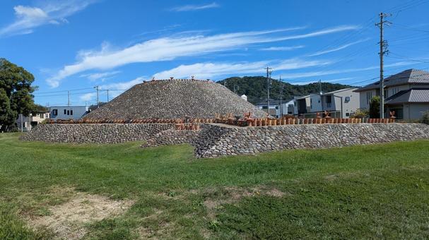 しだみ古墳群の復元古墳 しだみ古墳群の復元古墳 愛知県,しだみ古墳群,古墳の写真素材