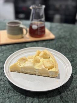 リンゴのタルトとコーヒー ケーキ,タルト,リンゴの写真素材