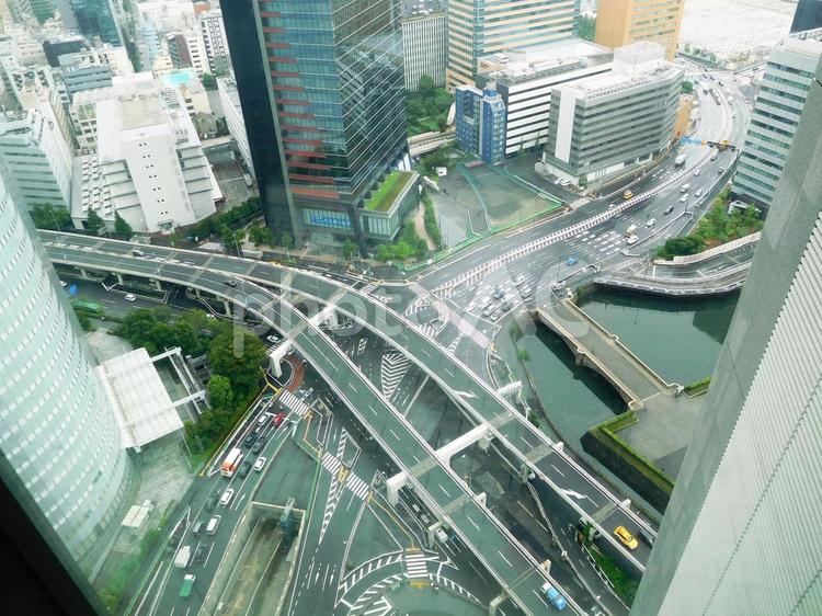 首都高都心環状線と東京高速道路線が交わる風景 首都高,高速,東京高速の写真素材